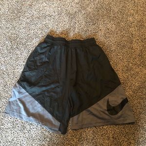 Men’s Nike shorts!